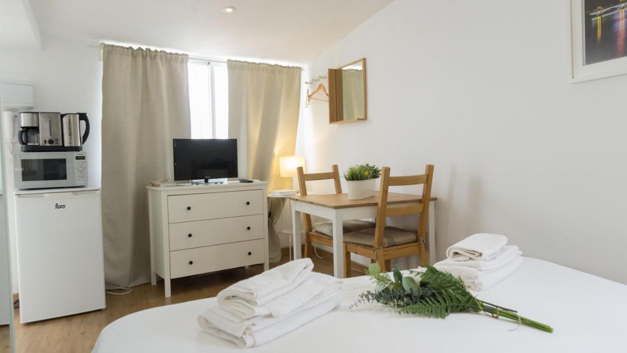 Retiro En La Alfalfa Apartment Seville Luaran gambar