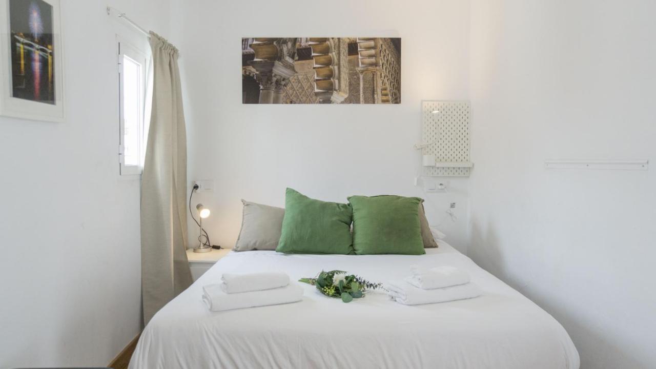 Retiro En La Alfalfa Apartment Seville Luaran gambar